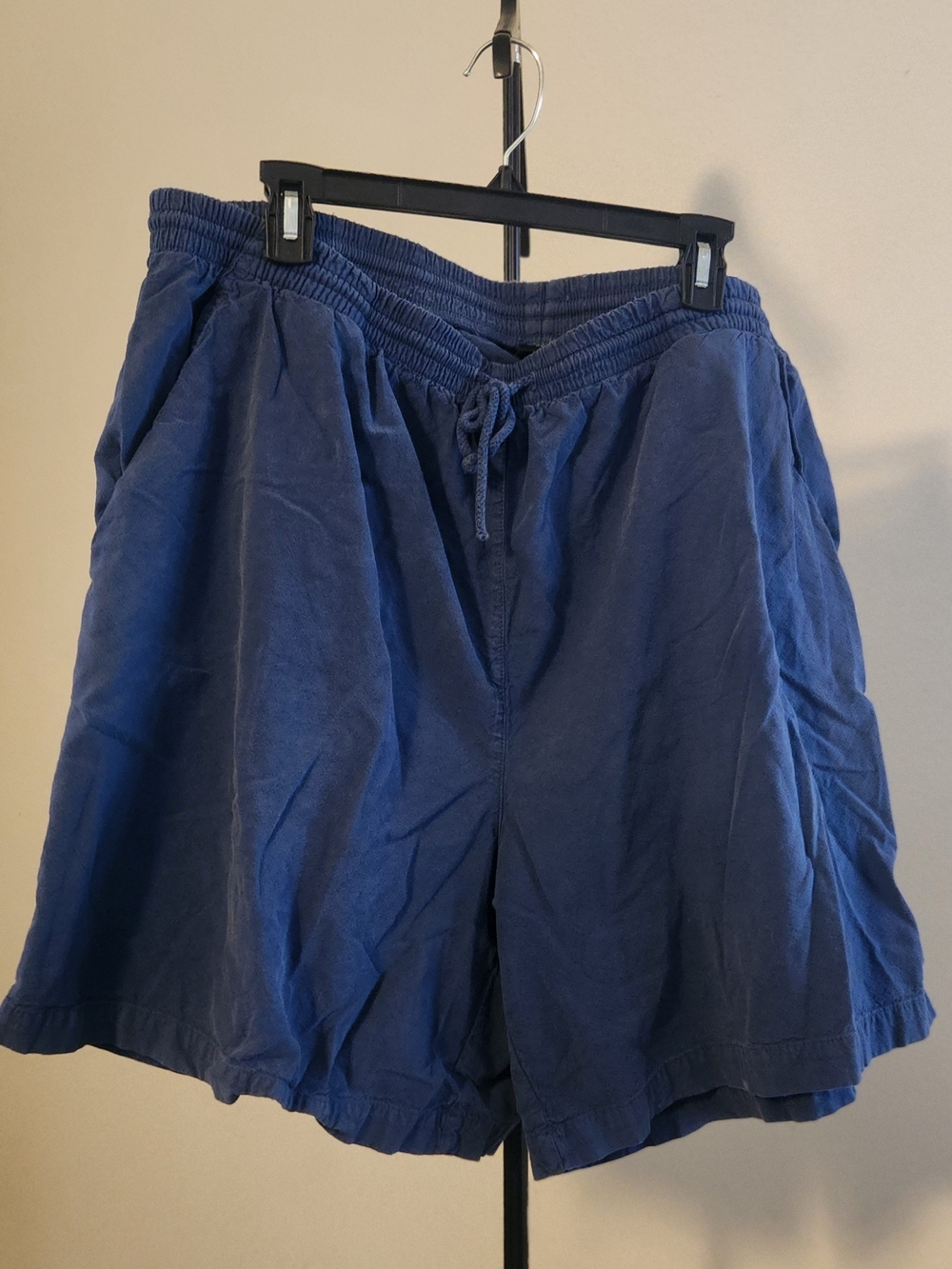 Women's Navy Drawstring Elastic-Waist Bermuda Shorts